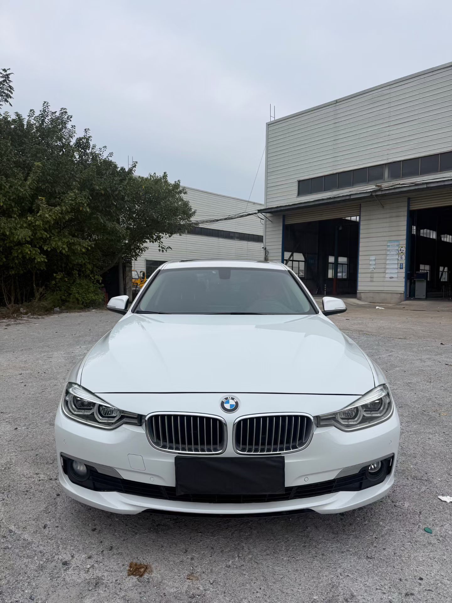 BMW 3 Series 2019 immagine di auto #4