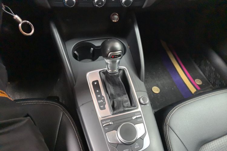 Audi A3 2018 car image #14