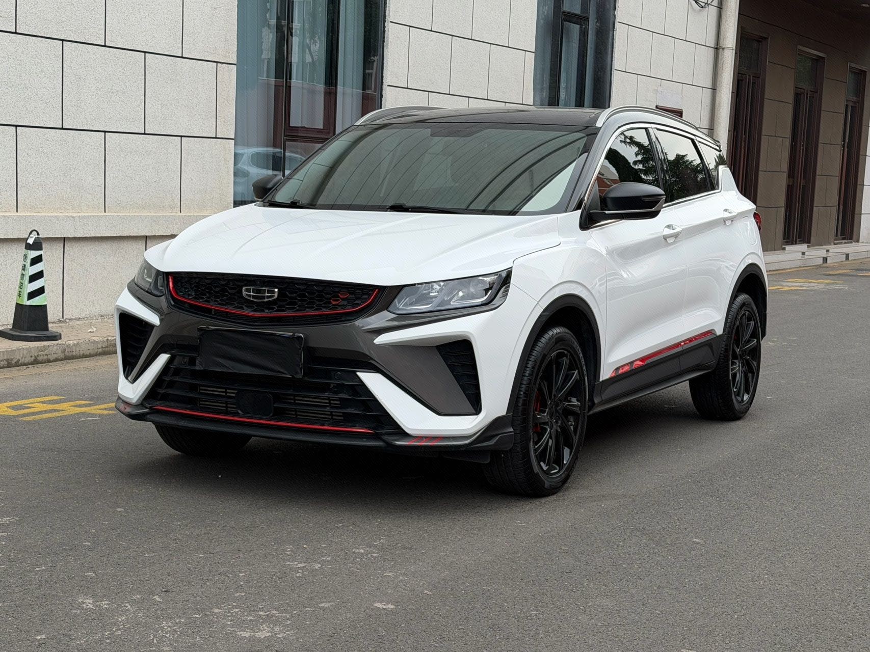 GEELY Coolray 2023 GEELY Coolray 2023 immagine di auto