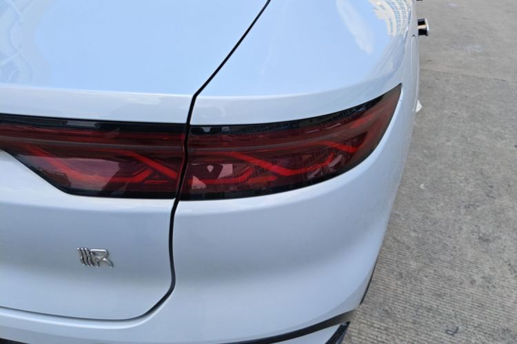 BYD Han 2024 #8 BYD Han 2024 car image #8