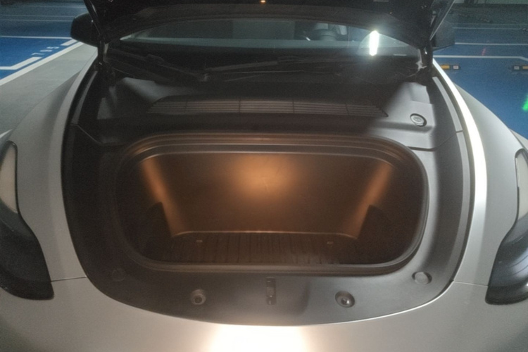 Tesla Model Y 2023 immagine di auto #20