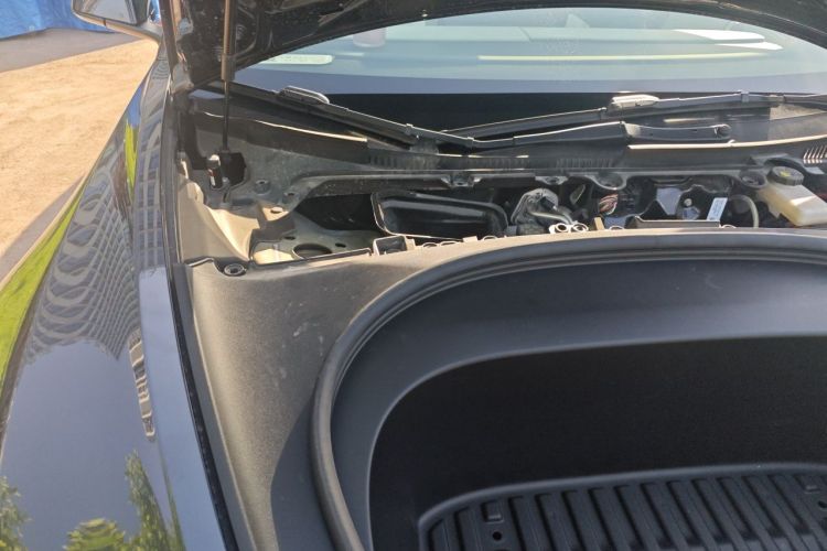 Tesla Model 3 2025 car image #28