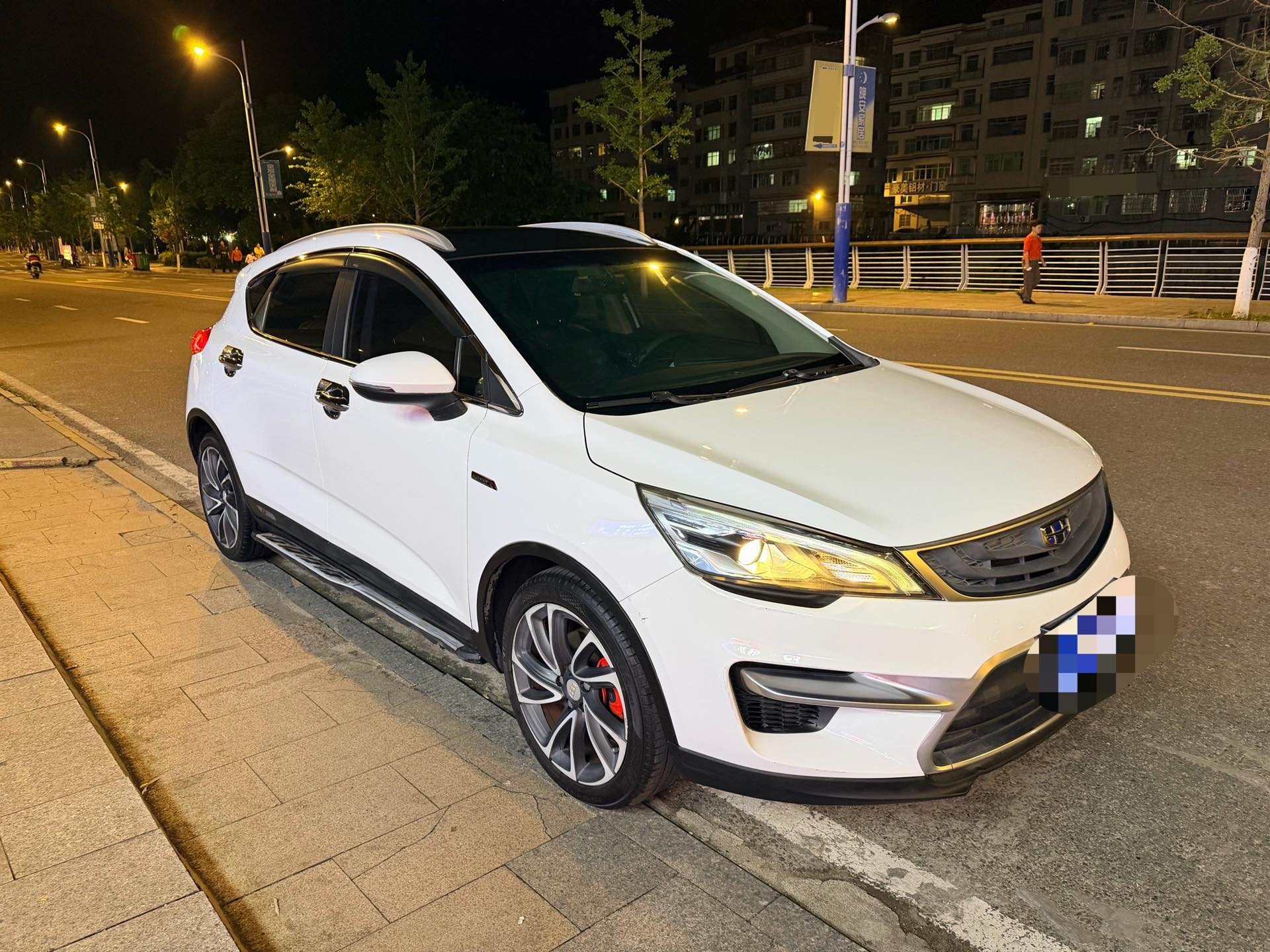 GEELY Emgrand GS 2018 car image #3