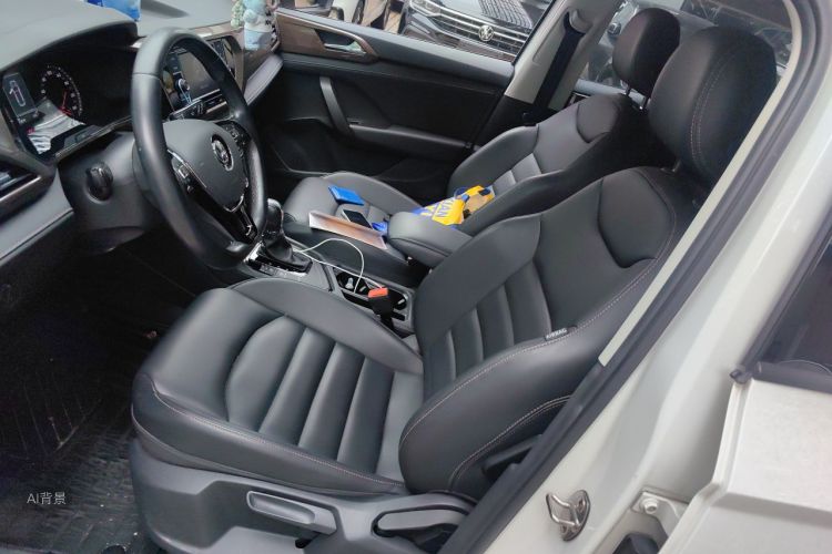 Volkswagen Tharu 2020 car image #17