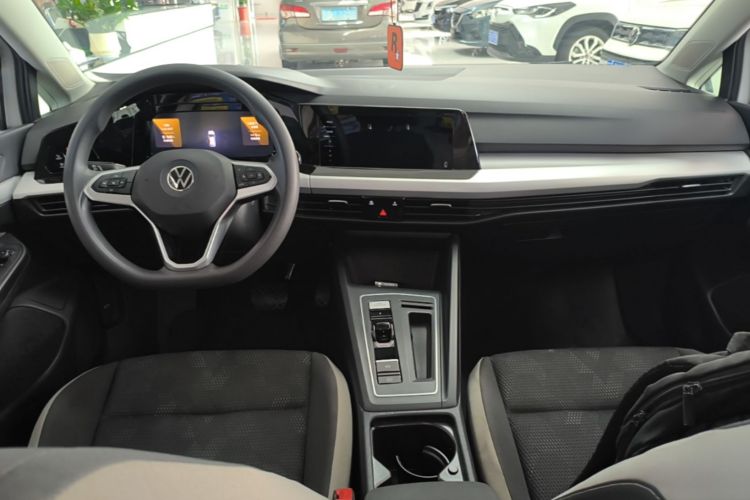 Volkswagen Golf 2023 #11 Volkswagen Golf 2023 car image #11