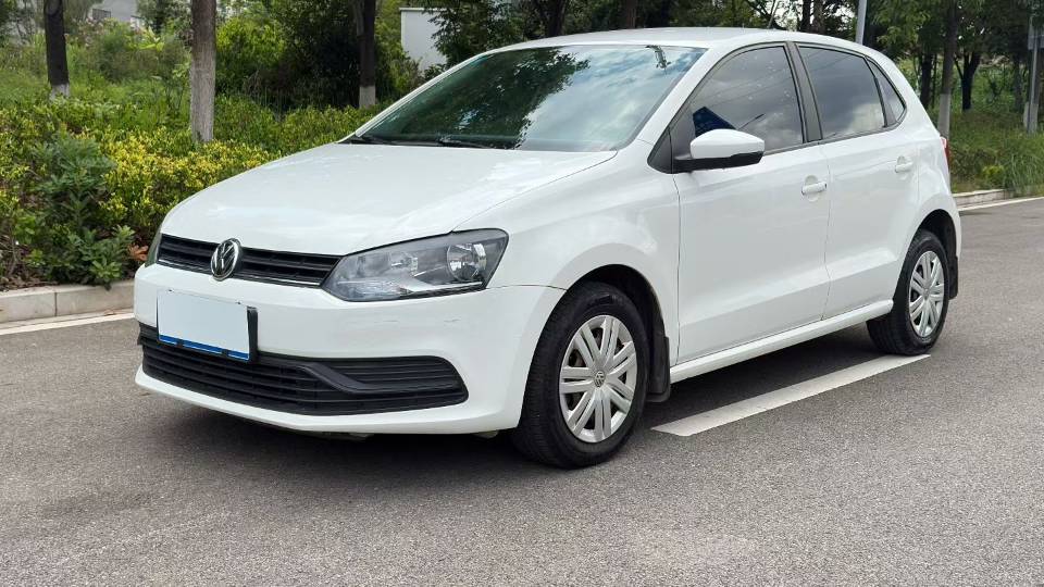 Volkswagen Polo 2018 car image 