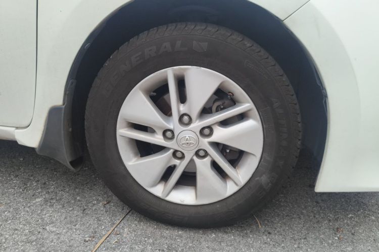Toyota Corolla 2014 #6 Toyota Corolla 2014 car image #6