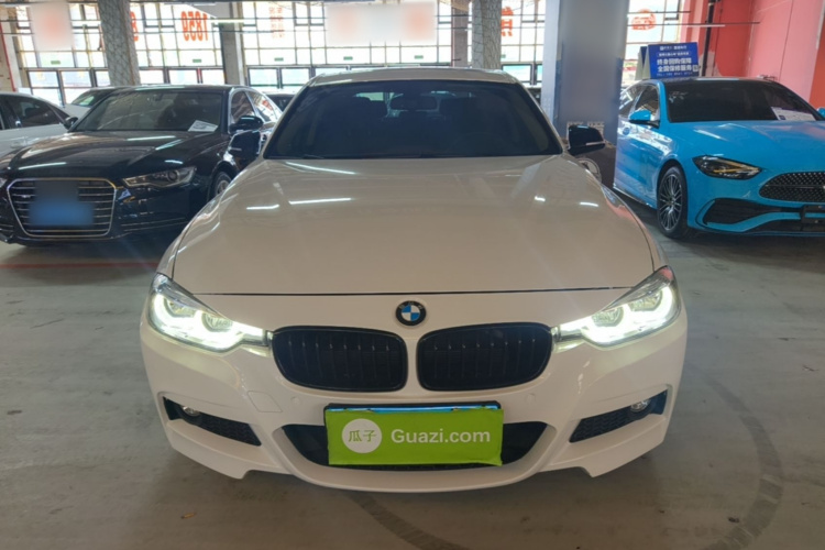 BMW 3 Series 2019 car image #3