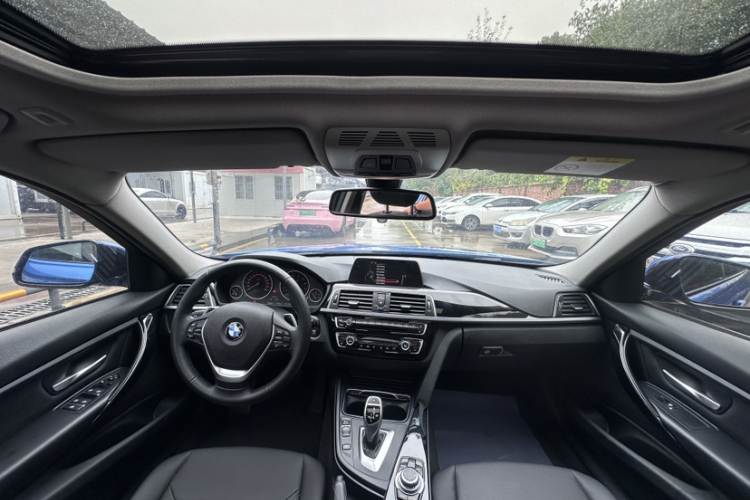 BMW 3 Series 2017 #10 BMW 3 Series 2017 car image #10