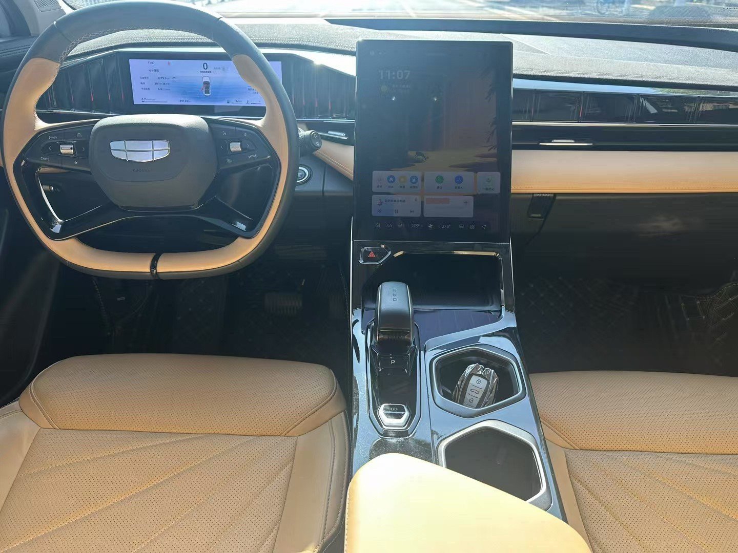 GEELY Boyue L 2023 car image #5