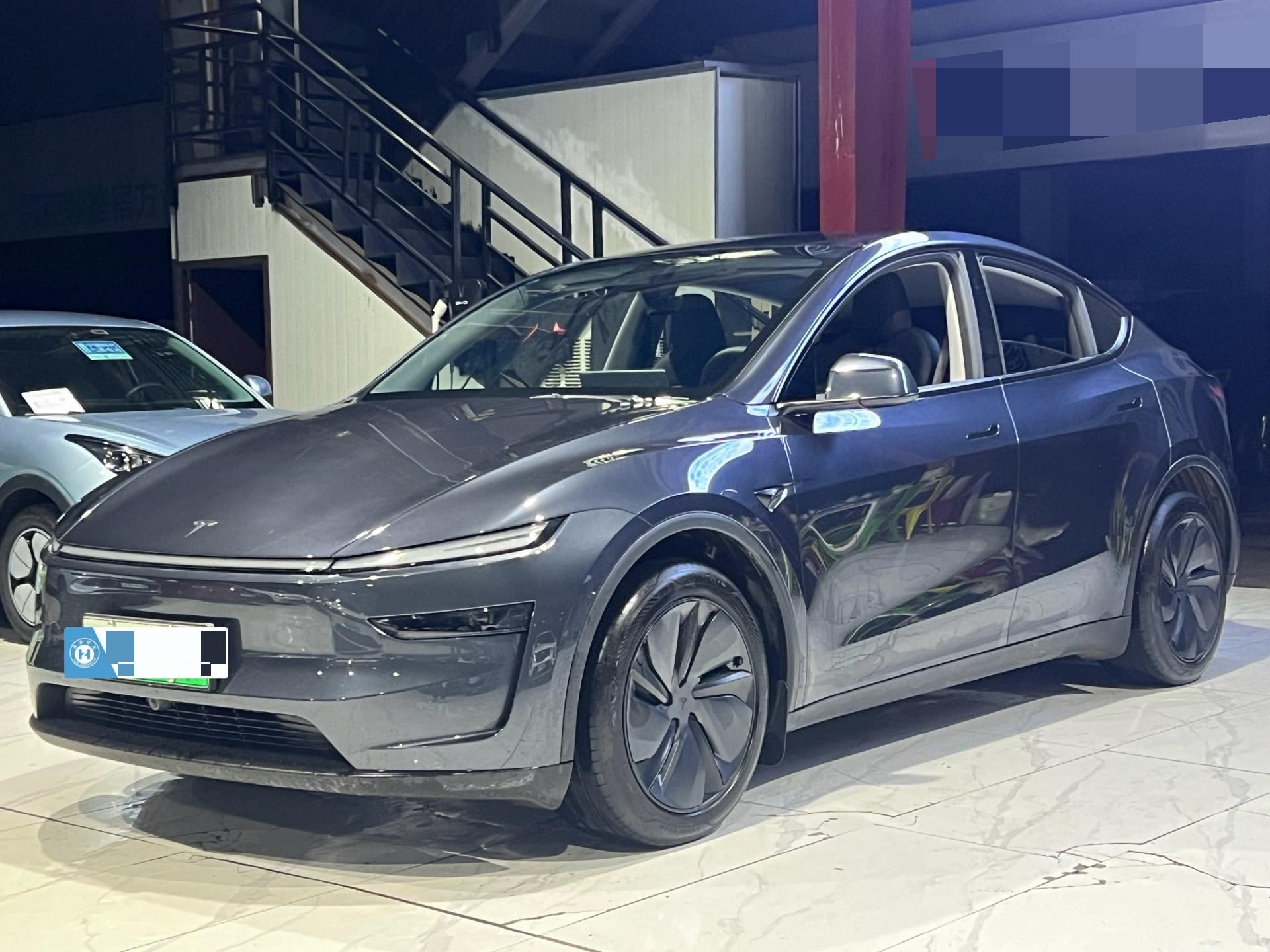 Tesla Model Y 2025 Tesla Model Y 2025 car image