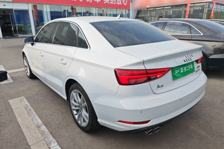 Audi A3 2018 immagine di auto #5