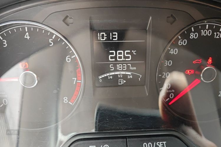 Volkswagen Polo 2017 car image #14
