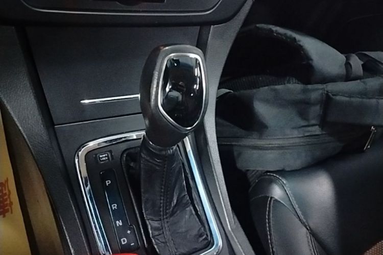 GEELY Emgrand 2017 #18 GEELY Emgrand 2017 car image #18