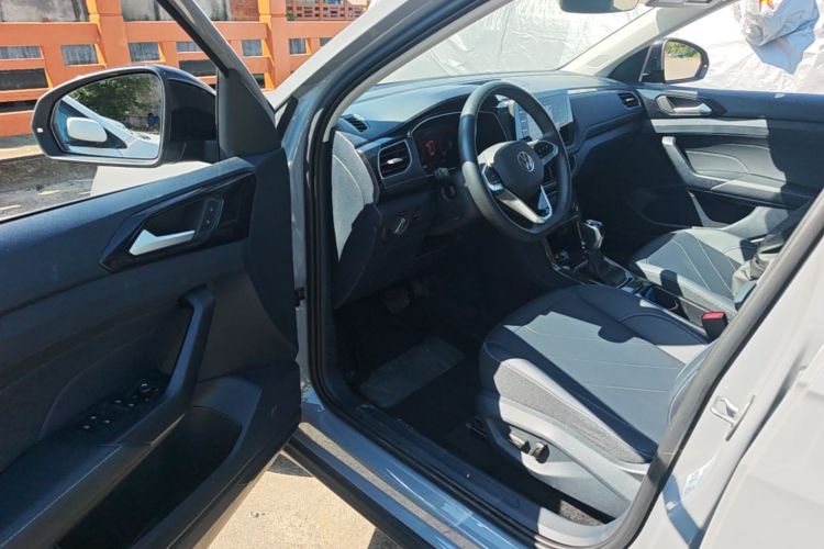 Volkswagen Tharu 2025 car image #18