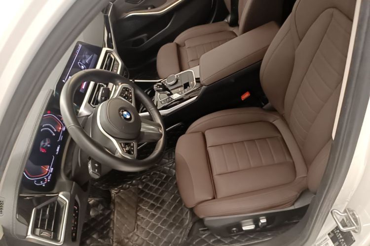 BMW 3 Series 2021 car image #15