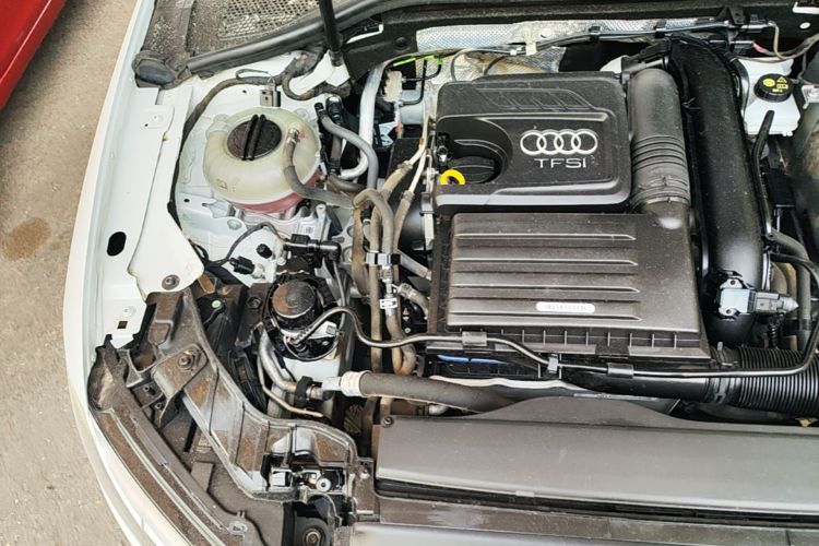 Audi A3 2020 car image #23