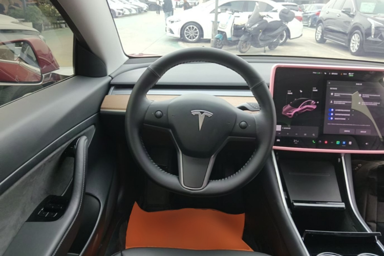 Tesla Model 3 2020 #15 Tesla Model 3 2020 car image #15