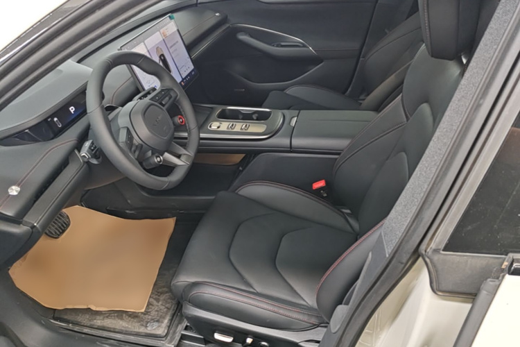 MI SU7 2025 car image #19