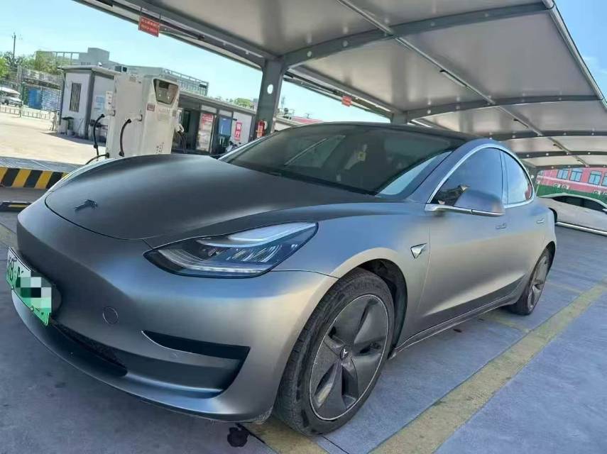 Tesla Model 3 2020 car image 