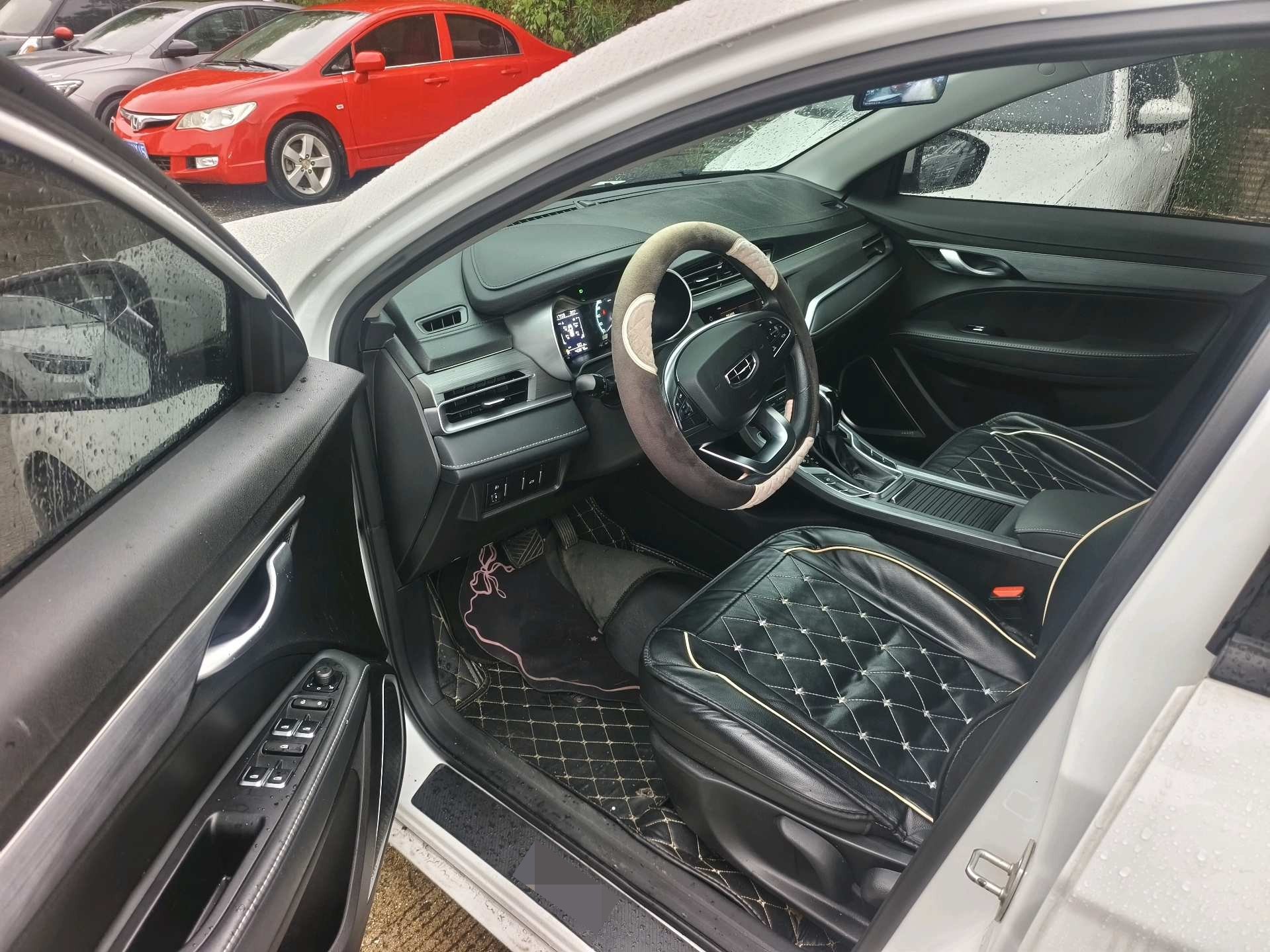 GEELY Emgrand 2021 car image #2