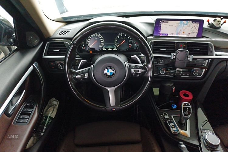 BMW 3 Series 2018 car image #12