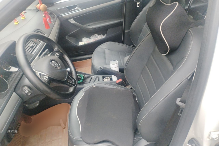 Volkswagen Lavida 2018 car image #17