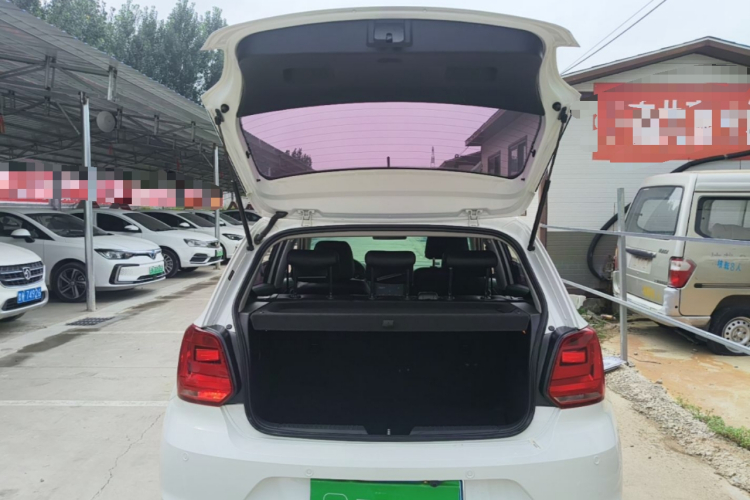 Volkswagen Polo 2019 car image #19