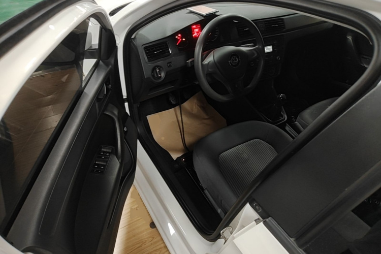 Volkswagen Santana 2022 car image #12