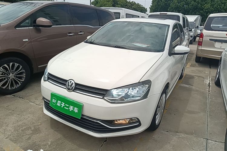 Volkswagen Polo 2017 car image #2