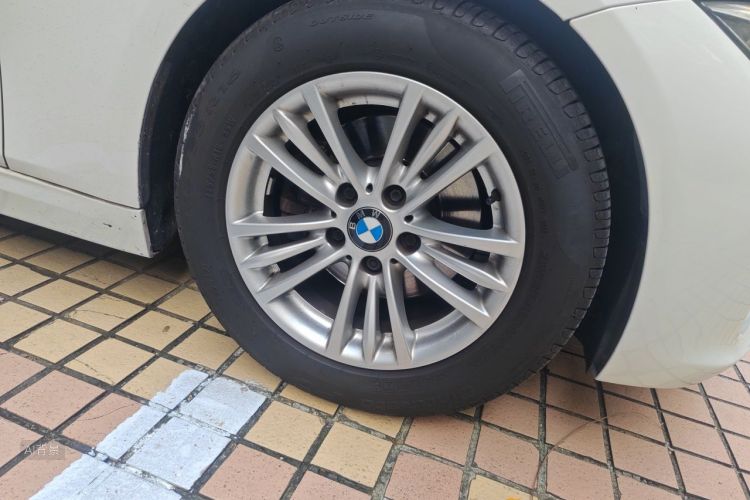 BMW 3 Series 2015 car image #9