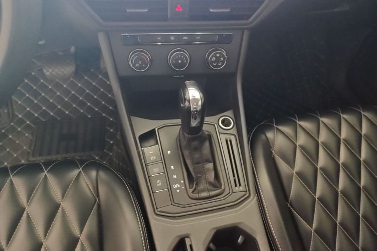 Volkswagen Lavida 2019 #14 Volkswagen Lavida 2019 car image #14