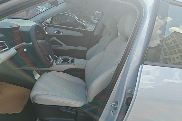 BYD YuanUP 2026 imagen de coche #15