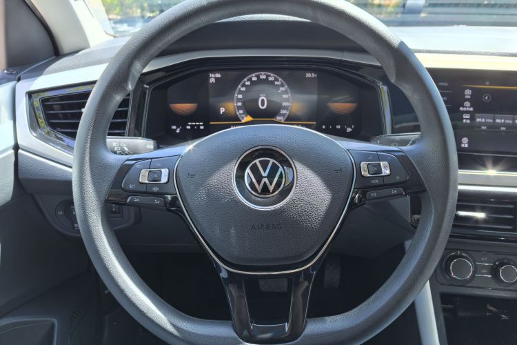 Volkswagen Polo 2023 car image #16