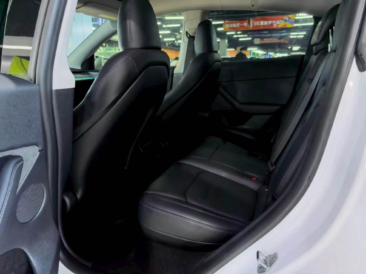Tesla Model Y 2024 #6 Tesla Model Y 2024 car image #6