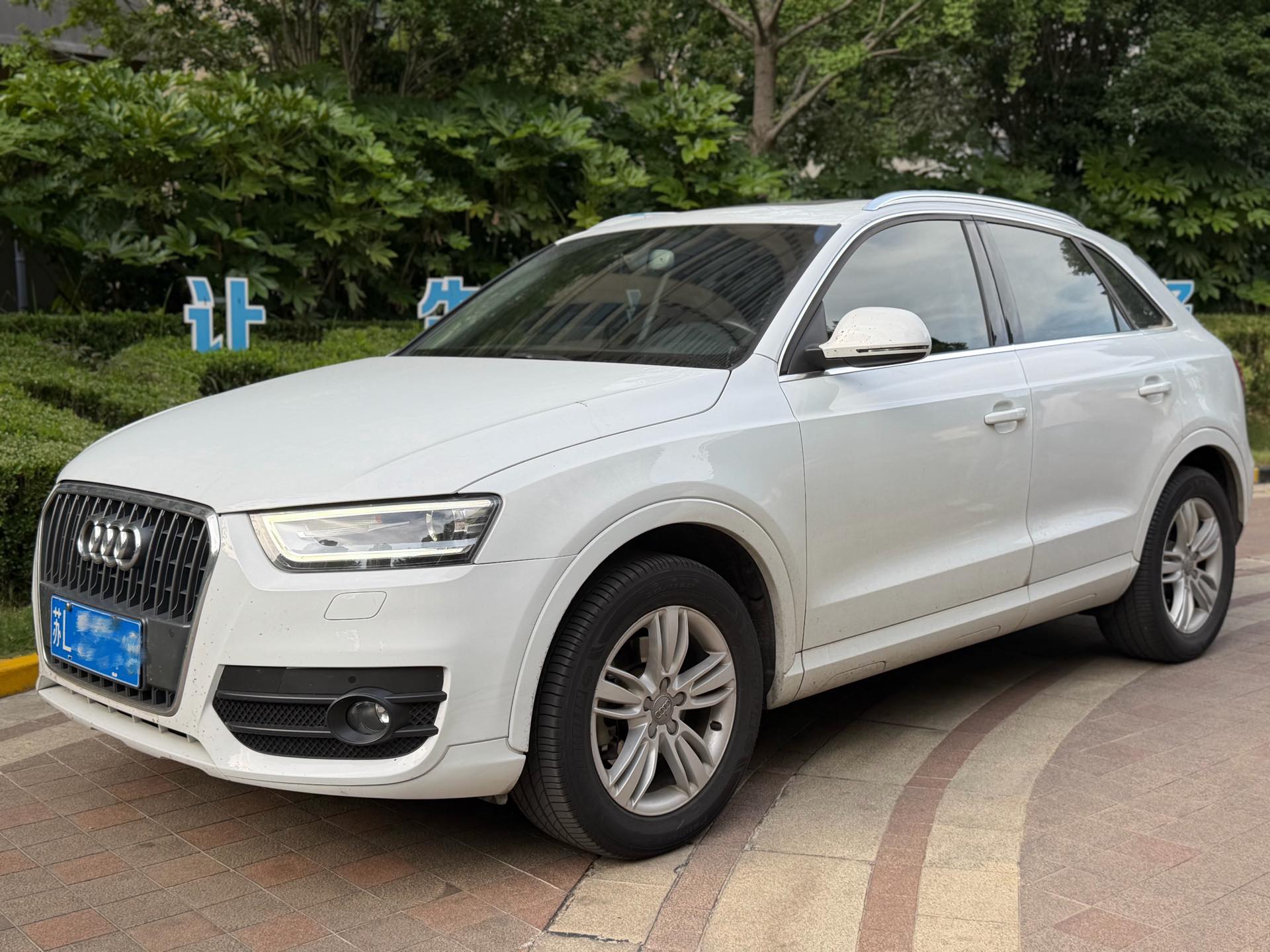 Audi Q3 2014 immagine di auto 