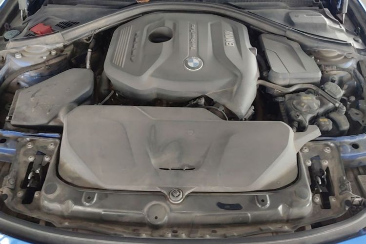 BMW 3 Series 2017 car image #22