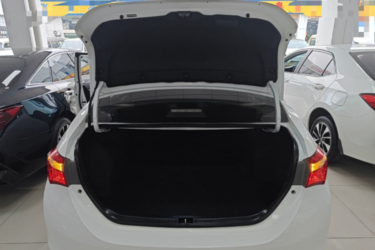 Toyota Corolla 2019 #19 Toyota Corolla 2019 car image #19