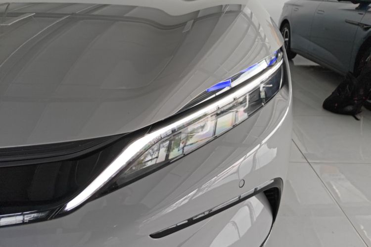 BYD Han 2024 car image #22