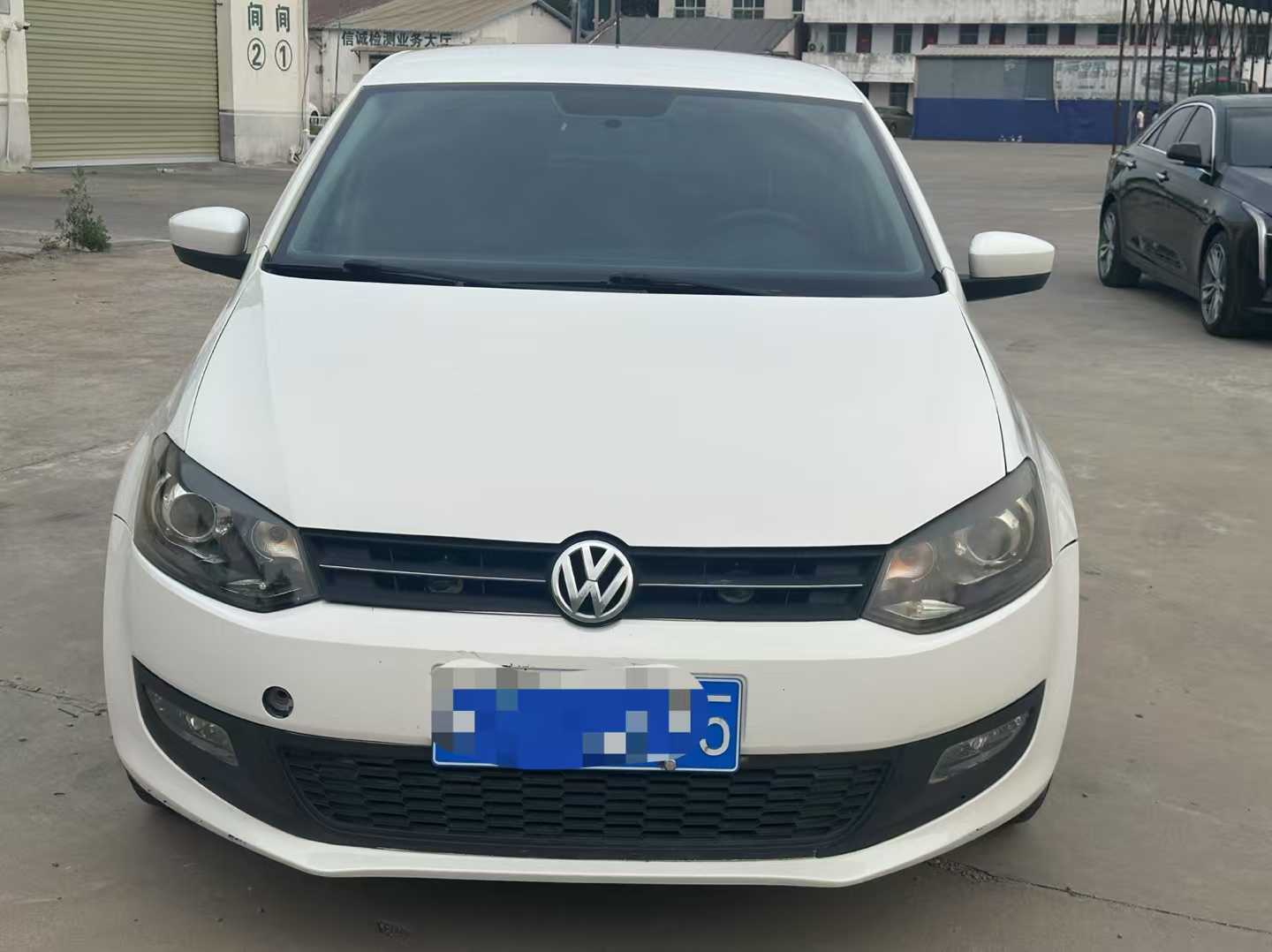 Volkswagen Polo 2012 car image #11