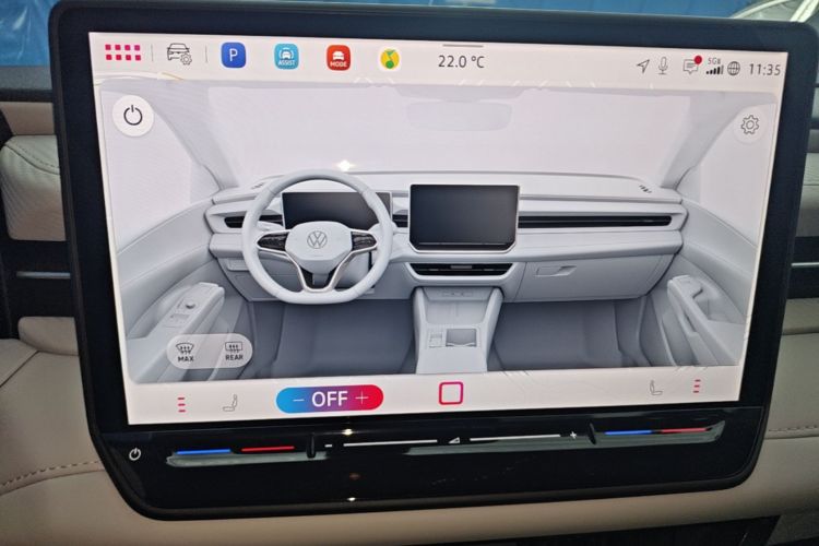 2025 #13 2025 imagen de coche #13