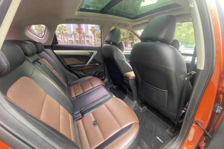 GEELY Coolray 2019 car image #13