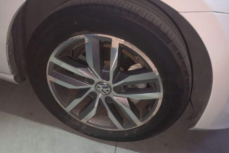 Volkswagen Golf 2016 car image #6