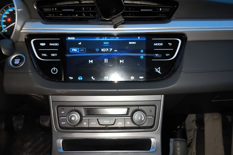 GEELY Emgrand 2020 #13 GEELY Emgrand 2020 car image #13