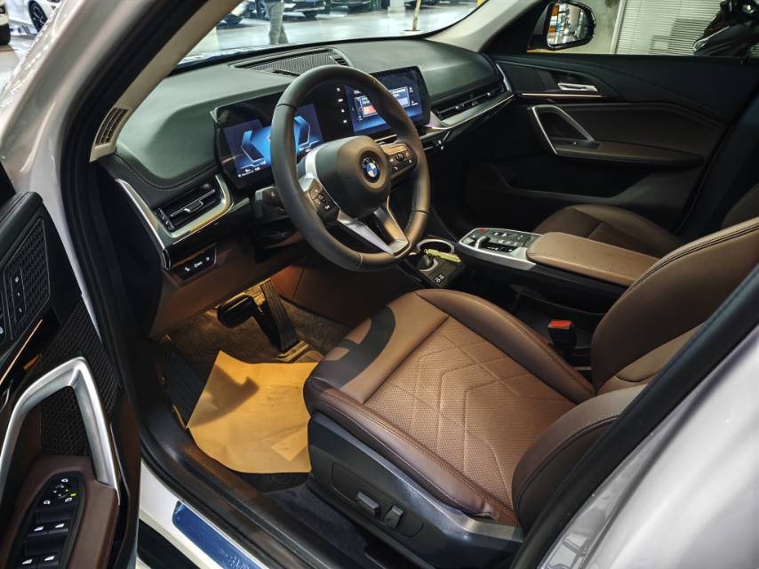 BMW X1 2023 car image #4