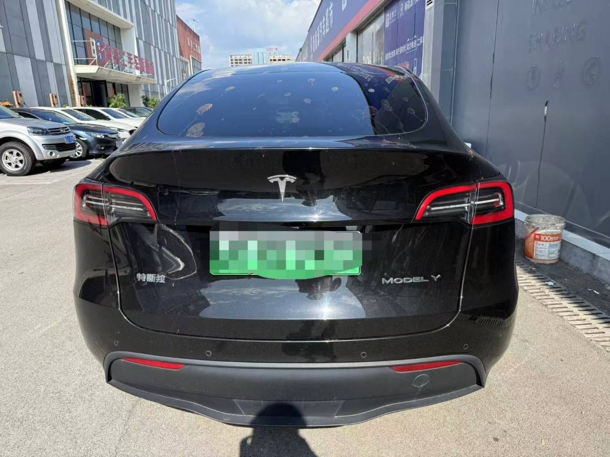 Tesla Model Y 2022 #4 Tesla Model Y 2022 car image #4