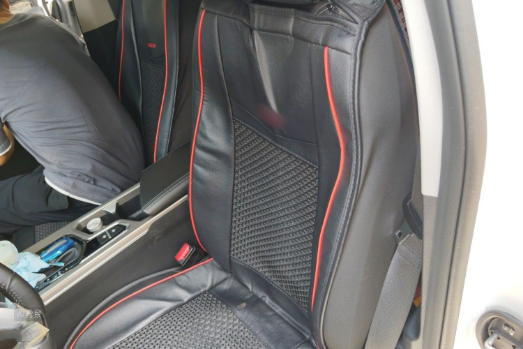 GEELY Emgrand 2023 car image #17