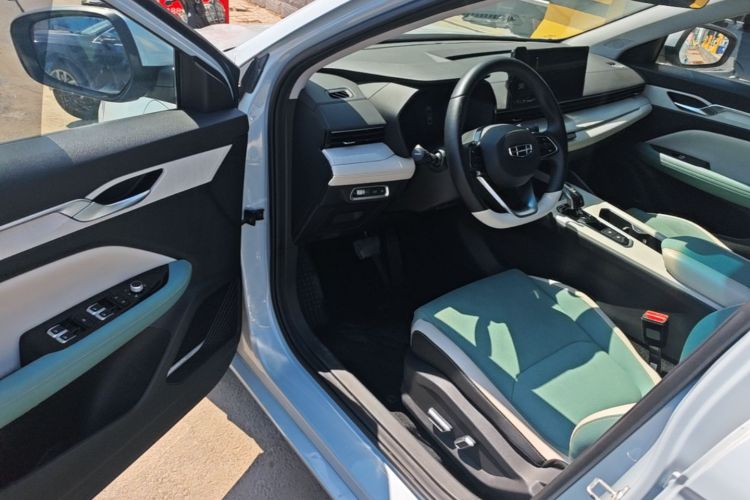 GEELY Emgrand L HiP 2022 immagine di auto #16