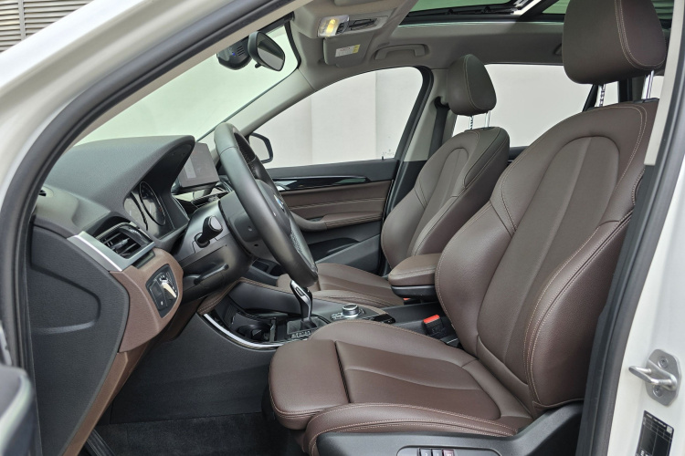 BMW X1 2020 car image #10