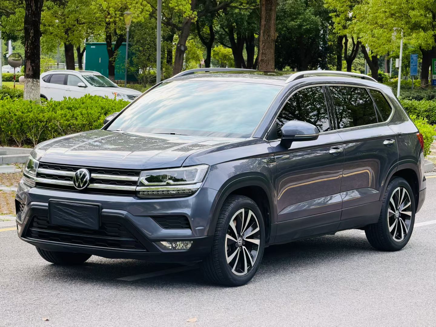 2020 2020 car image